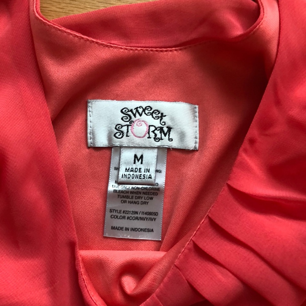 Coral maxi dress with navy and white design. - Picture 4 of 4